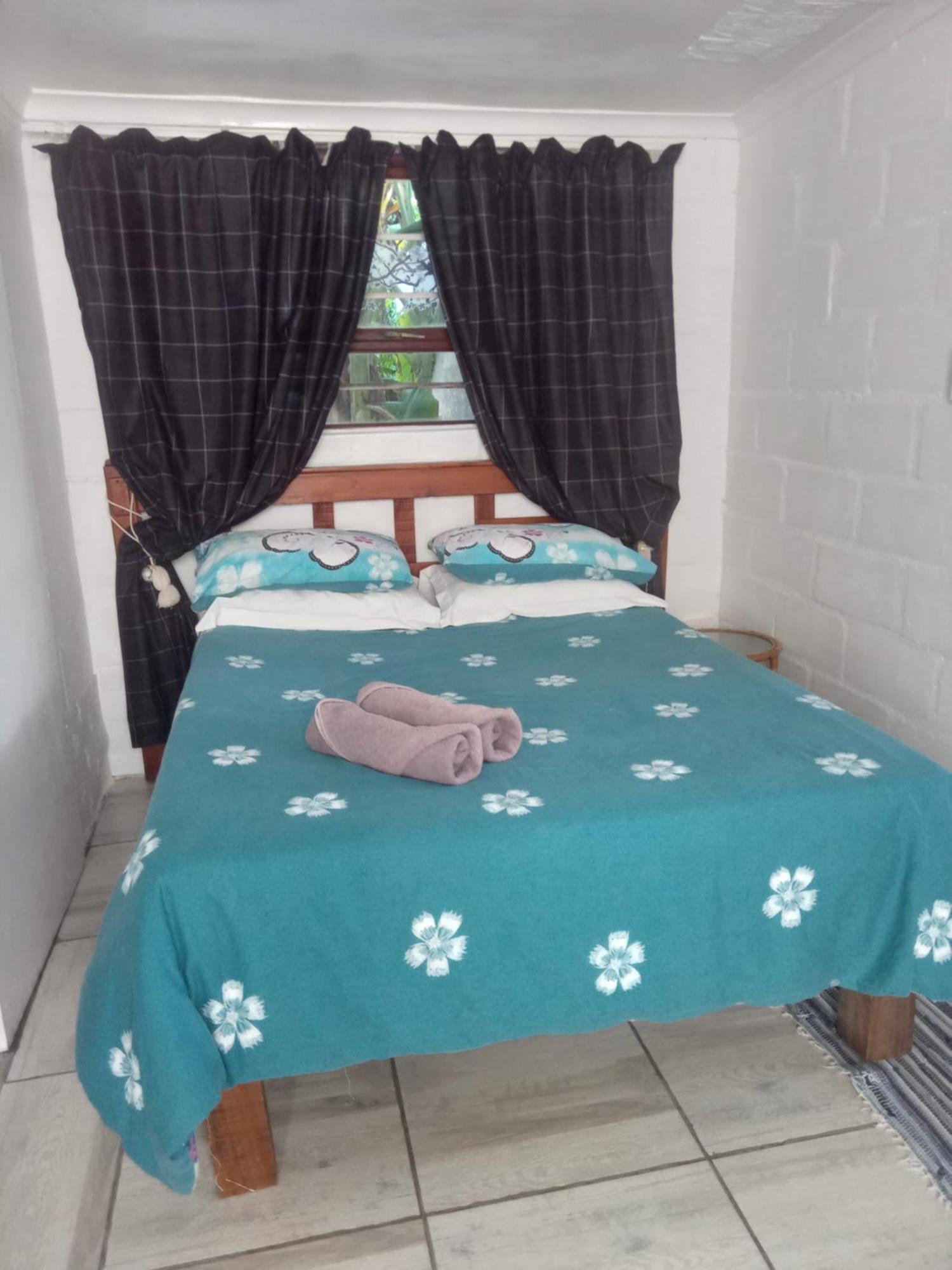 Self Catering Unit 7, Sandbaai Германус Екстер'єр фото
